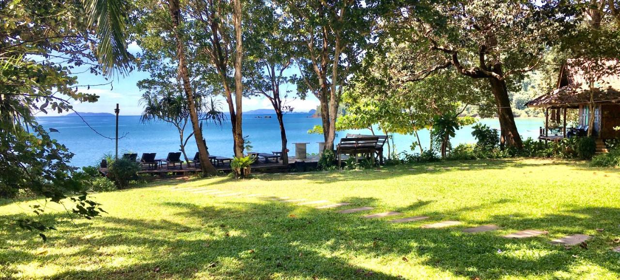 Starlight Beach Resort Koh Phayam Εξωτερικό φωτογραφία