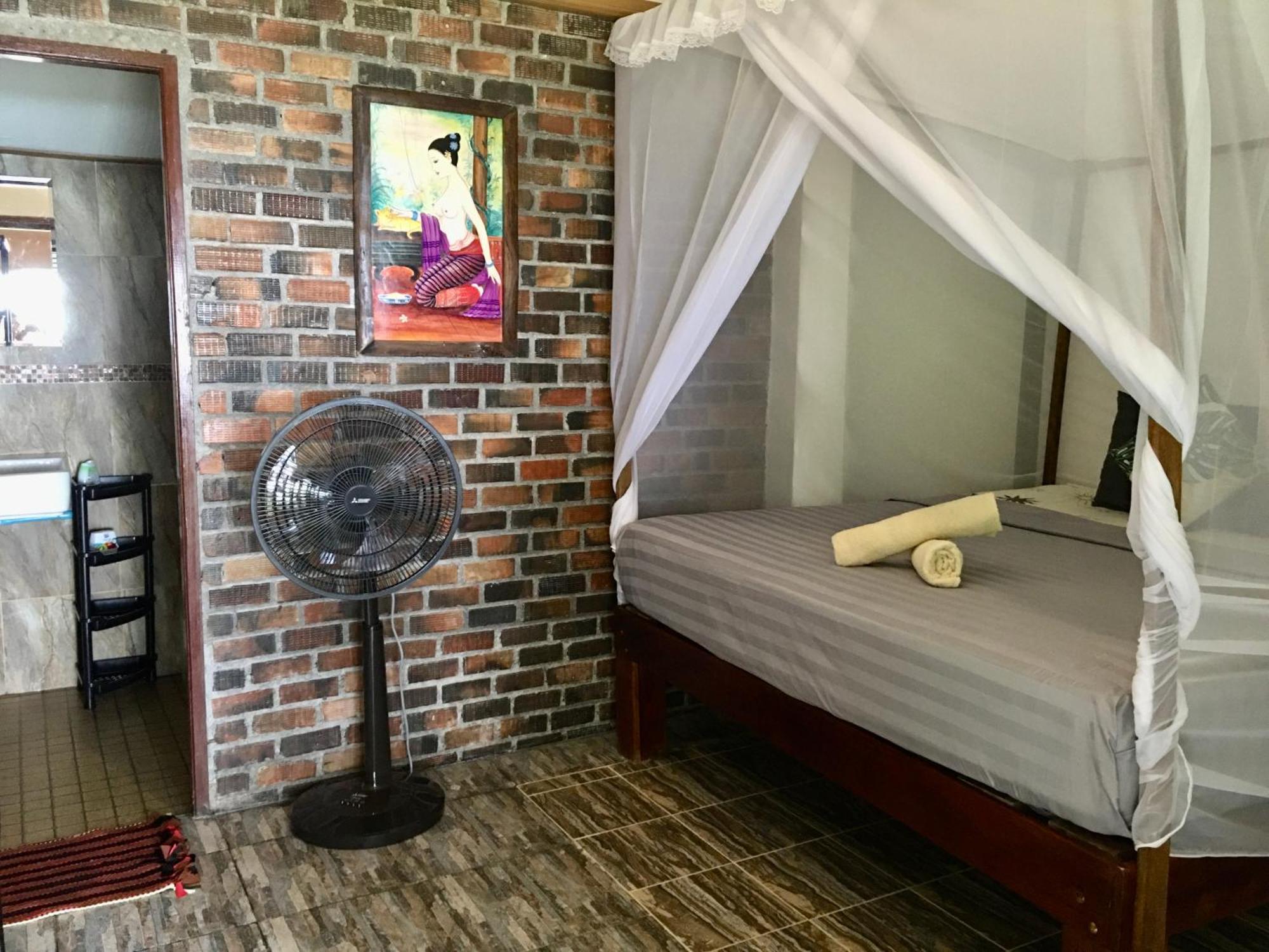 Starlight Beach Resort Koh Phayam Εξωτερικό φωτογραφία