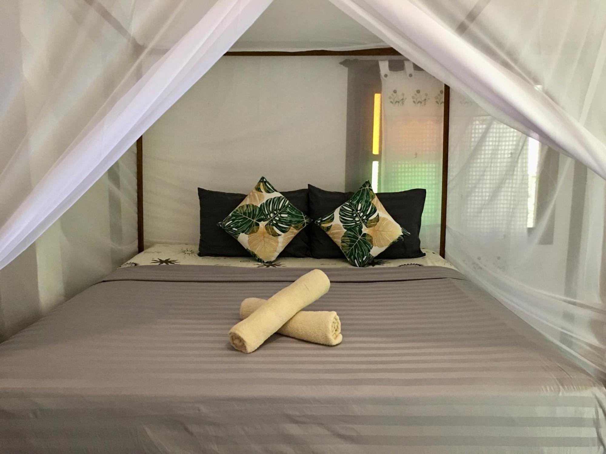 Starlight Beach Resort Koh Phayam Εξωτερικό φωτογραφία